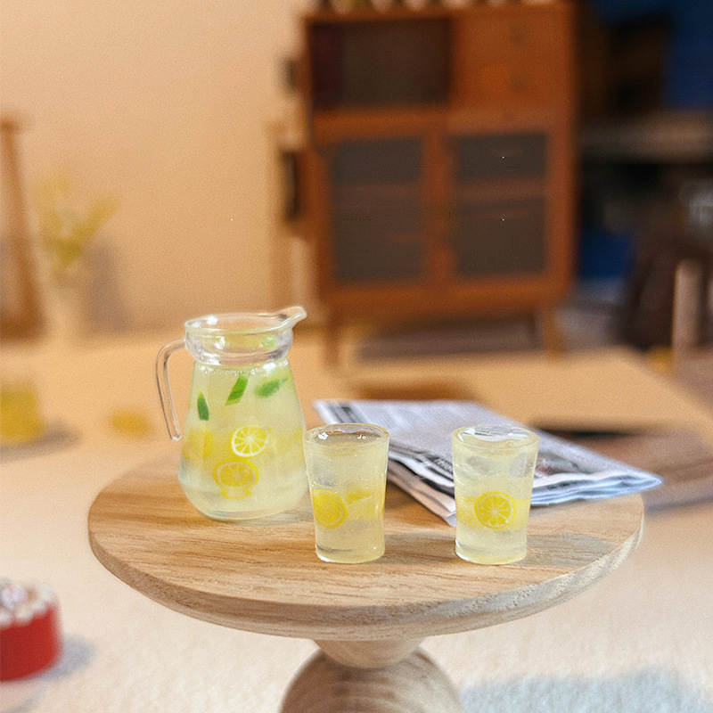 Play Kitchen Set - ●1:12 Dollhouse Miniature Lemon Juice Jug