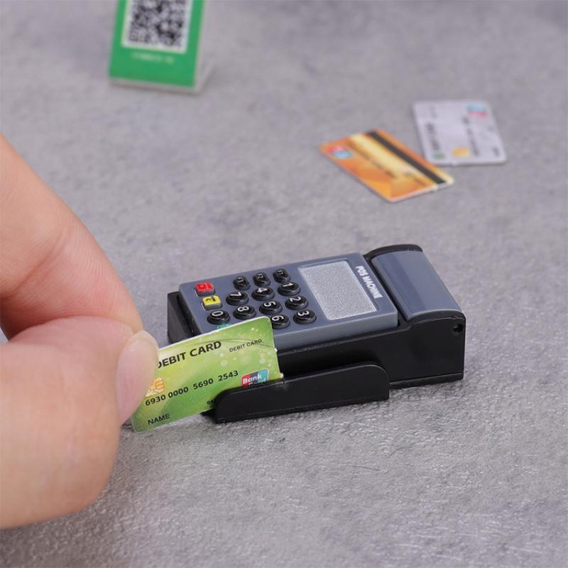Plastic Collectible Figurines  – Toy Cash Register recenzja i cena